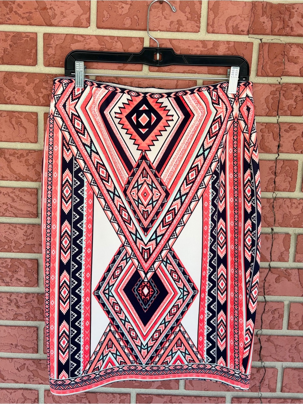 by & by Coral, Navy, White Geometric Pencil Skirt